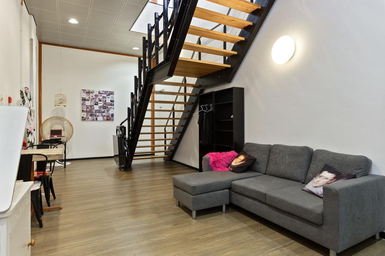 Hostelle - Women Only Hostel أمستردام المظهر الخارجي الصورة